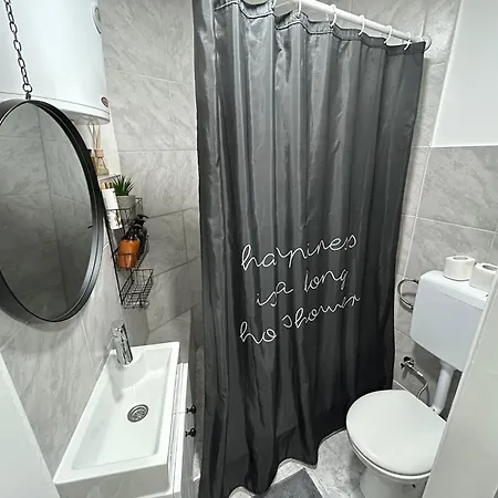 Nani - Secure And Free Parking Space! Lägenhet