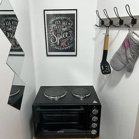 Nani - Secure And Free Parking Space! * Sarajevo