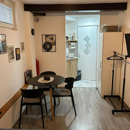 Apartmán Nani - Secure And Free Parking Space!