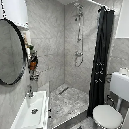 Nani - Secure And Free Parking Space! * 사라예보